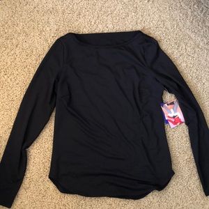 Long sleeve moisture wicking top